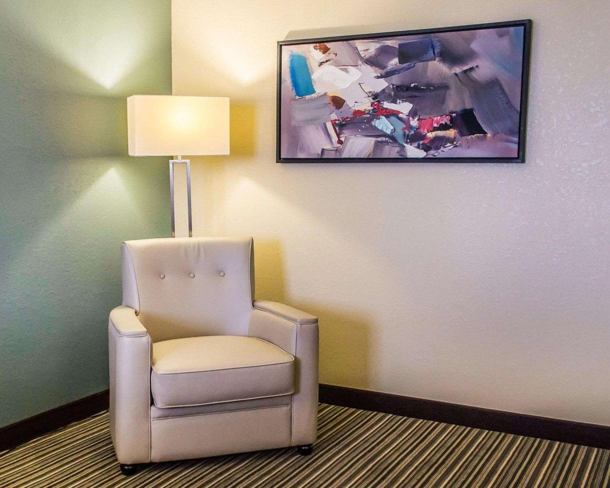 Quality Inn Streetsboro Exterior photo